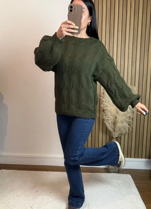 Magnifique pull kaki taille 38, marque: Boutique Italiana, état: Très bon état, taille: M / 38 / 10, 26,00 €, 28,00 € Protection acheteurs (Pro) incluse