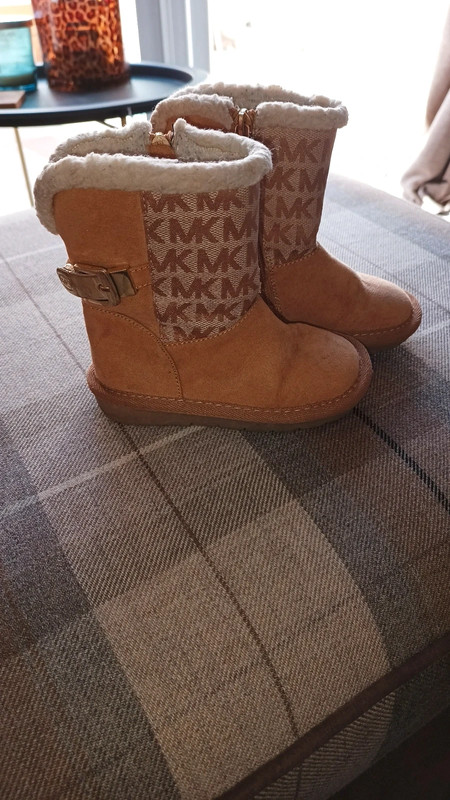 Micheal kors sale girls boots