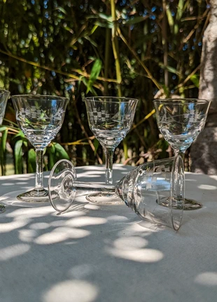 Série de 6 verres à liqueur en cristal gravé motif floral, marca: Cristal, estado: Muito bom, €18.00, €19.60 inclui Proteção do Comprador Pro
