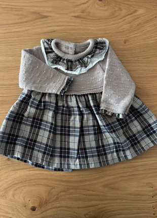 Vestido bebé cuadros, marca: Baby Fashion, estado: Muito bom, tamanho: 3-6 meses / 62 cm, €5.00, €5.95 inclui Proteção do Comprador