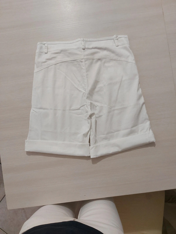 Pantaloni corti donna bianchi 2