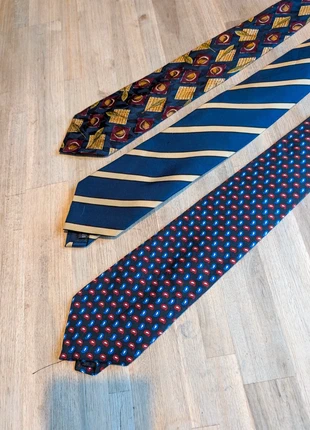 100% zijde dassen zgan set van 3, marque: Hemley, état: Très bon état, 25,00 €, 26,95 € Protection acheteurs incluse