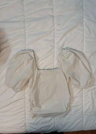 haut col carré manches ballon blanc princesscore, marque: COQUETTE, état: Très bon état, taille: S / 36 / 8, 5,00 €, 5,95 € Protection acheteurs incluse