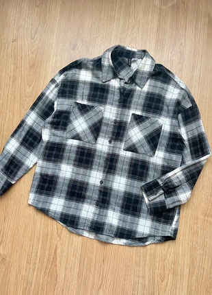 Camisa quadriculada com botões preto/branco, marca: H&M, estado: Muy bueno, tamaño: M / 38 / 10, 3,00 €, 3,85 € Protección al comprador incluida