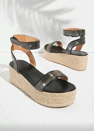 Sandalias negras con plataforma cuña NUEVAS con brillos, marque: Shein, état: Neuf avec étiquette, taille: 37, 13,00 €, 14,35 € Protection acheteurs incluse