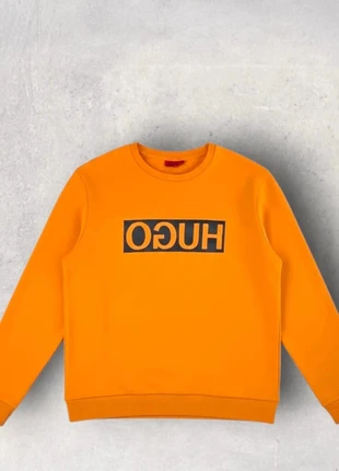 Sweat Hugo Boss -100%coton-university print -Neuf-orange-Taille XXL, brand: Hugo Boss, condizioni: Nuovo senza cartellino, taglia: XXL, €45.00, €47.95 include la Protezione acquisti