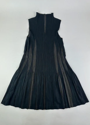 Issey Miyake Pleats Please Archive Dress – Size 3, merk: Pleats Please Issey Miyake, staat: Heel goed, maat: S / 36 / 8, € 455,00, € 478,45 inclusief Kopersbescherming