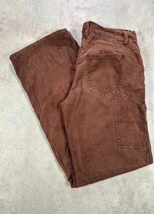 Pantalon Vintage En Velours Côtelé / Corduroy jcrew velours cotele marron, cargo taille 2, marke: Vintage Dressing, zustand: Sehr gut, größe: L / 40 / 12, 11,00 €, 12,25 € beinhaltet Vinted-Käuferschutz Pro