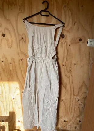 Jurk met open rug, merk: Petal pup, staat: Nieuw met prijskaartje, maat: M / 38 / 10, € 10,00, € 11,20 inclusief Kopersbescherming