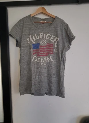 T-shirt Tommy Hilfiger XL, brand: Tommy Hilfiger, condition: Good, size: XL, €4.00, €4.90 includes Buyer Protection