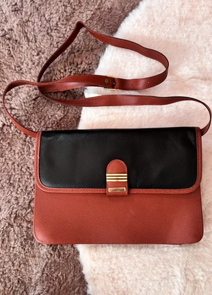 Sac vintage Beaugency Paris bicolore marron et noir avec bandoulière et fermoir doré, brand: Beaugency, condition: Very good, €18.99, €20.64 includes Buyer Protection Pro