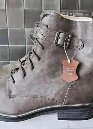 Bottines LH Gris taille 39 (V21), merk: LH, staat: Nieuw met prijskaartje, maat: 39, € 19,90, € 21,60 inclusief Kopersbescherming