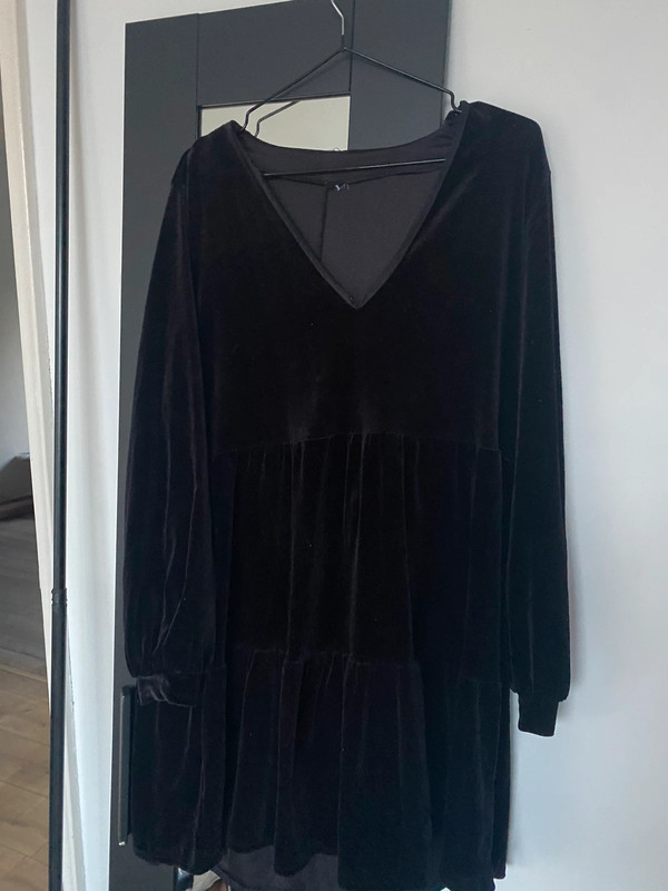 Zwarte velvet jurk 1