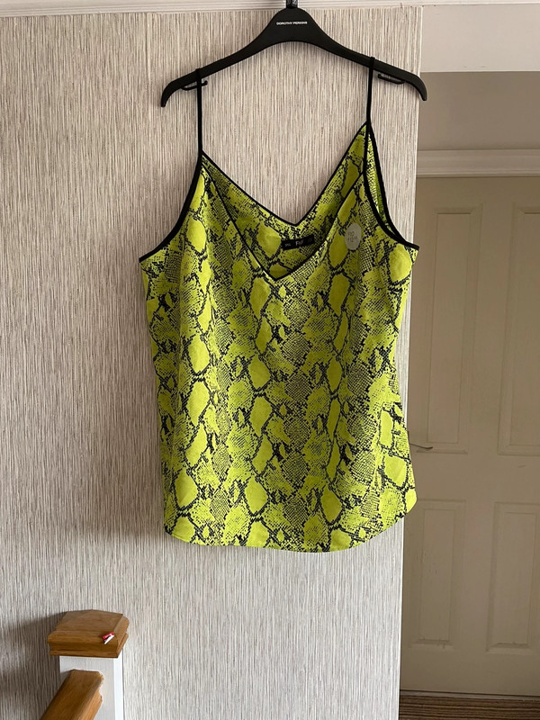 Ladies neon snake print cami - F&F - Size 22 - Vinted