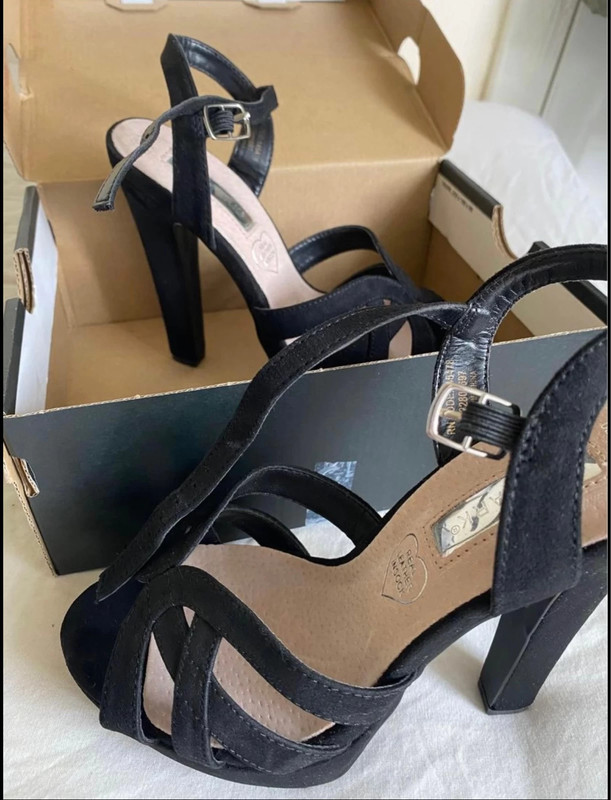 Black high discount heels primark