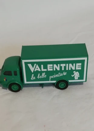 Camion Renault Fainéant La Valentine, marke: CORGI, zustand: Neu, mit Etikett, 28,00 €, 30,10 € inklusive Vinted-Käuferschutz