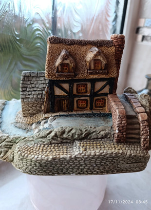 Memory Lane Cottage 'Trout Leap', brand: Memory Lane, condition: Good, £3.00, £3.85 includes Buyer Protection