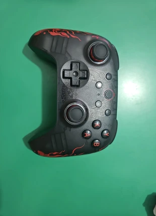 8Bitdo controller Collaborazione Black myth wukong, marca: 8BitDo, estado: Novo sem etiquetas, €25.00, €26.95 inclui Proteção do Comprador