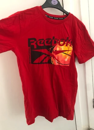Rode reebok T-shirt , marque: Reebok, état: Très bon état, taille: M / 38 / 10, 13,00 €, 14,35 € Protection acheteurs incluse