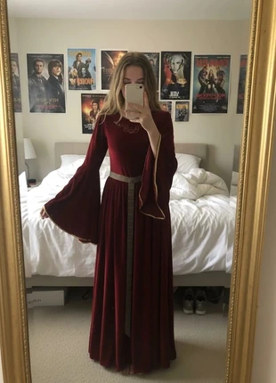 Robe Médiévale Longue Bordeaux – Élégante / Renaissance Fantasy / Cosplay Princesse / Unique, merk: Maison Dareléa, staat: Heel goed, maat: M / 38 / 10, € 69,99, € 74,19 inclusief Kopersbescherming Pro