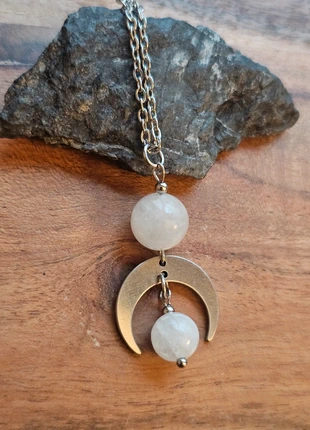 Ciondolo Adularia (pietra di Luna) Intuizione • Ciclicità • Femminile sacro • Emozioni, brand: Witch, condizioni: Nuovo senza cartellino, €14.00, €15.40 include la Protezione acquisti