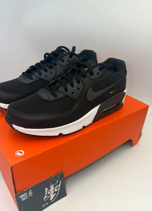 Nike airmax 90 maat 38,5 zwart, brand: Nike, condizioni: Nuovo con cartellino, taglia: 38.5, €65.00, €68.95 include la Protezione acquisti Pro