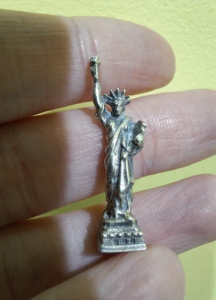 Vintage sterling silver Statue of Liberty charm, New York City, condition: Satisfactory, £15.00, £16.45 includes Buyer Protection