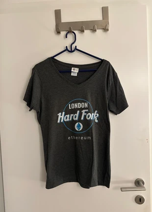 Ethereum Londen Hard Fork (Hard Rock Cafe) T-Shirt Medium, marke: Sonstiges, zustand: Neu, mit Etikett, größe: L / 40 / 12, 3,20 €, 4,06 € inklusive Vinted-Käuferschutz