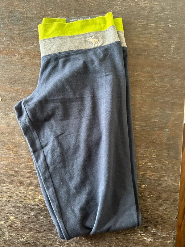 Abercrombie & Fitch leggings 1