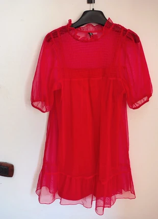 Bellissimo vestito rosso in tulle, marque: H&M, état: Neuf sans étiquette, taille: S / 36 / 8, 6,00 €, 7,00 € Protection acheteurs incluse