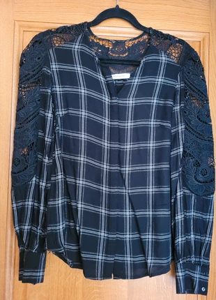 Chemise ajourée , merk: Promod, staat: Heel goed, maat: M / 38 / 10, € 5,00, € 5,95 inclusief Kopersbescherming