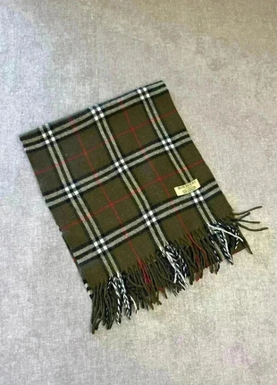 Écharpe Burberry vert, marque: Burberry, état: Très bon état, 45,00 €, 47,95 € Protection acheteurs (Pro) incluse