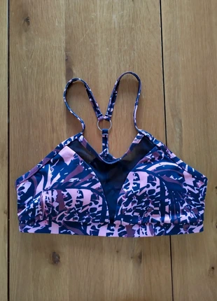 Top de desporto feminino, tamanho M, brand: Shein, condizioni: Nuovo senza cartellino, taglia: M, €3.00, €3.85 include la Protezione acquisti