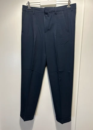 Pantalón de traje tobillero con pinzas, marca: ASOS, estado: Muy bueno, tamaño: W26 | ES 36, 10,00 €, 10,50 € Protección al comprador incluida