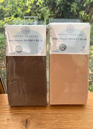 Lot de deux draps housses 90 ( beige + marron), brand: Gerard Pasquier, condition: Very good, size: Single (70–100cm x 190–200cm), €12.00, €13.30 includes Buyer Protection Pro