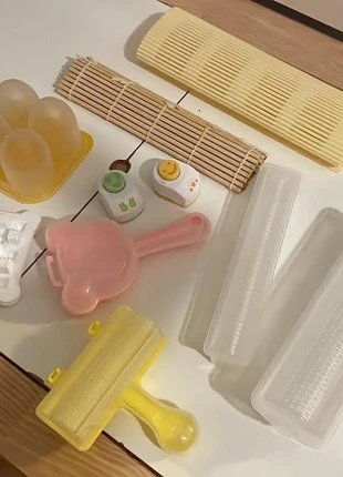 Japanese sushi maker, marque: Japan Style, état: Très bon état, 15,00 €, 16,45 € Protection acheteurs incluse