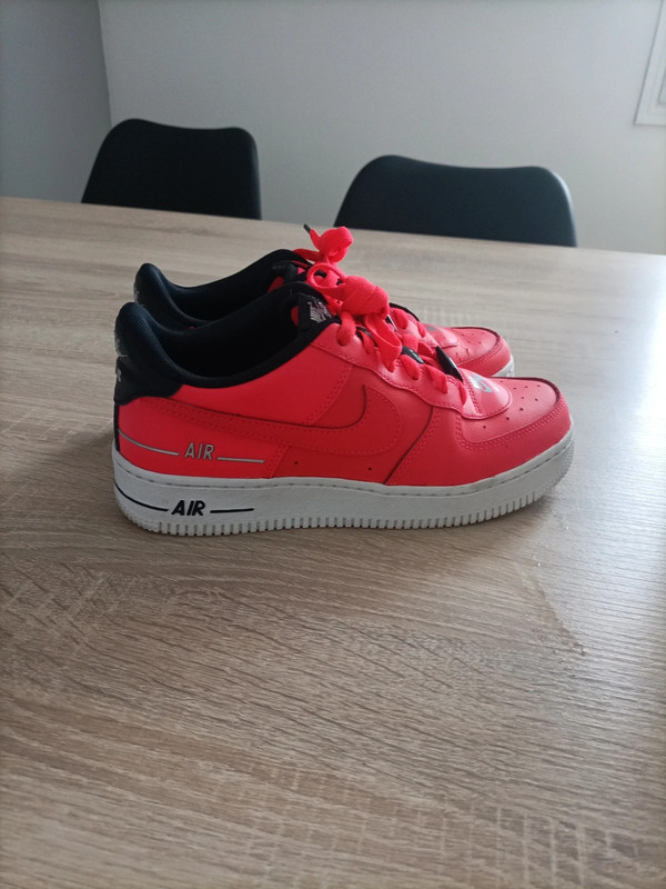 Nike air force one rouge taille 37 5