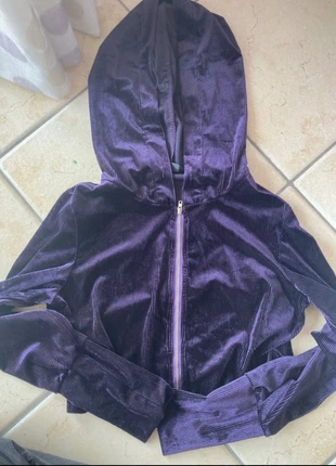 Felpa viola con zip, brand: Shein, condizioni: Ottime, taglia: S / IT 40 / EU 36, €3.00, €3.85 include la Protezione acquisti