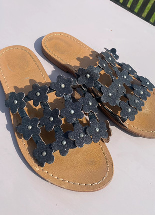 Mules à fleurs Golden Sun, marke: Golden Sun, zustand: Gut, größe: 37, 6,00 €, 7,00 € inklusive Vinted-Käuferschutz