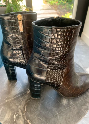 Pollini Italiaanse drie kleurenlaarsjes, merk: Pollini, staat: Heel goed, maat: 36, € 55,00, € 58,45 inclusief Kopersbescherming