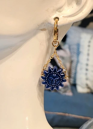 Boucles d'oreilles vintage soleil bleu en céramique et créoles dorées, brand: Vintage, condition: Very good, €13.00, €14.35 includes Buyer Protection