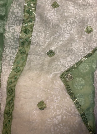 Saree , brand: saree, condizioni: Ottime, taglia: Taglia unica, €10.00, €11.20 include la Protezione acquisti