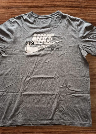 Tee-shirt Nike Taille: L, marke: Nike, zustand: Sehr gut, größe: L, 6,00 €, 7,00 € beinhaltet Vinted-Käuferschutz Pro