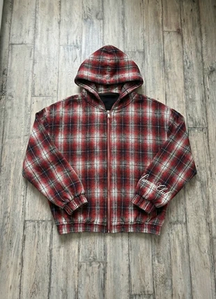 Veste Zippée à Capuche Tartan Rouge - Style Streetwear, marque: Raw Metric, état: Très bon état, taille: M, 79,99 €, 84,69 € Protection acheteurs incluse