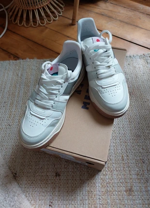 Basket Meeko argent, marke: meeko, zustand: Sehr gut, größe: 37, 65,00 €, 68,95 € inklusive Vinted-Käuferschutz