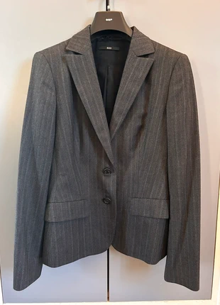 Blazer anthracite Hugo Boss 40, marque: Hugo Boss, état: Très bon état, taille: L / 40 / 12, 70,00 €, 74,20 € Protection acheteurs incluse