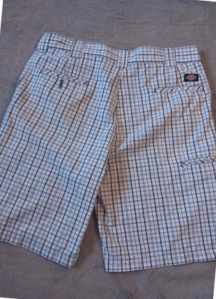 Short Oversized Dickies Vintage Blanc à carreaux (n°13), brand: Dickies, condition: Very good, size: One size, €18.99, €20.64 includes Buyer Protection