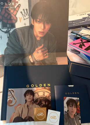 Golden jungkook, état: Neuf sans étiquette, 25,00 €, 26,95 € Protection acheteurs incluse