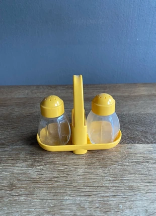 Vintage salt and pepper shakers stoha design, merk: stoha, staat: Nieuw zonder prijskaartje, € 4,00, € 4,90 inclusief Kopersbescherming