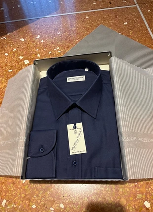 Camicia blu II, brand: profilo uomo by scapin, condizioni: Nuovo con cartellino, taglia: XXL, €10.00, €11.20 include la Protezione acquisti